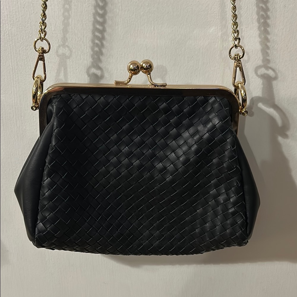 Gold and Black Vintage Shoulder Bag